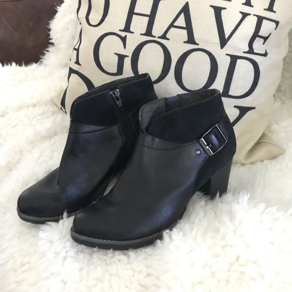 Cute Clarks Chelsea Booties